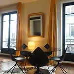 Rue De Lubeck, 49 M², Paris 16