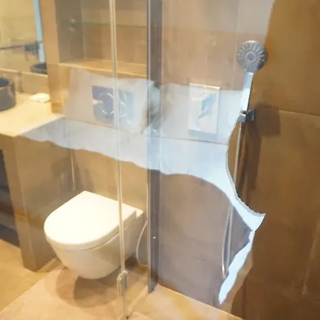 Rue De Lubeck, 49 M², 16 Appartamento *