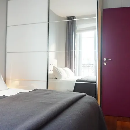 Rue De Lubeck, 49 M², 16 * Parigi